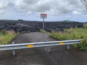Fissure 8 Lava Flow Tour â€“ Ahu’AilÄ’au – Hilo Discovery and Volcanoes National Park Explorer f-4